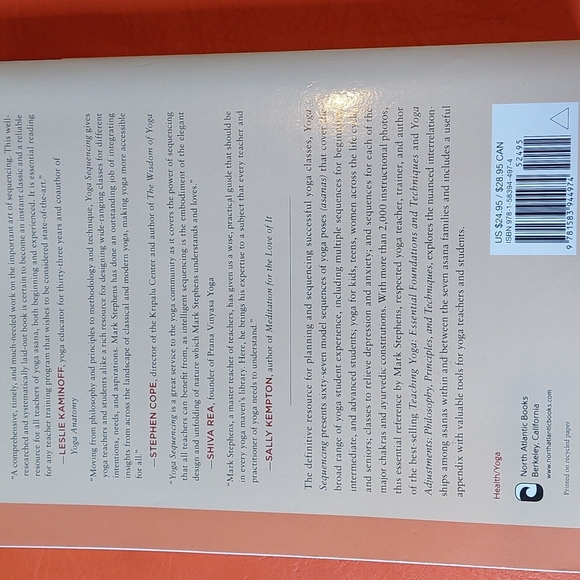 Books - Picture 3 of 3